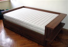 15. Krevet s ladicama